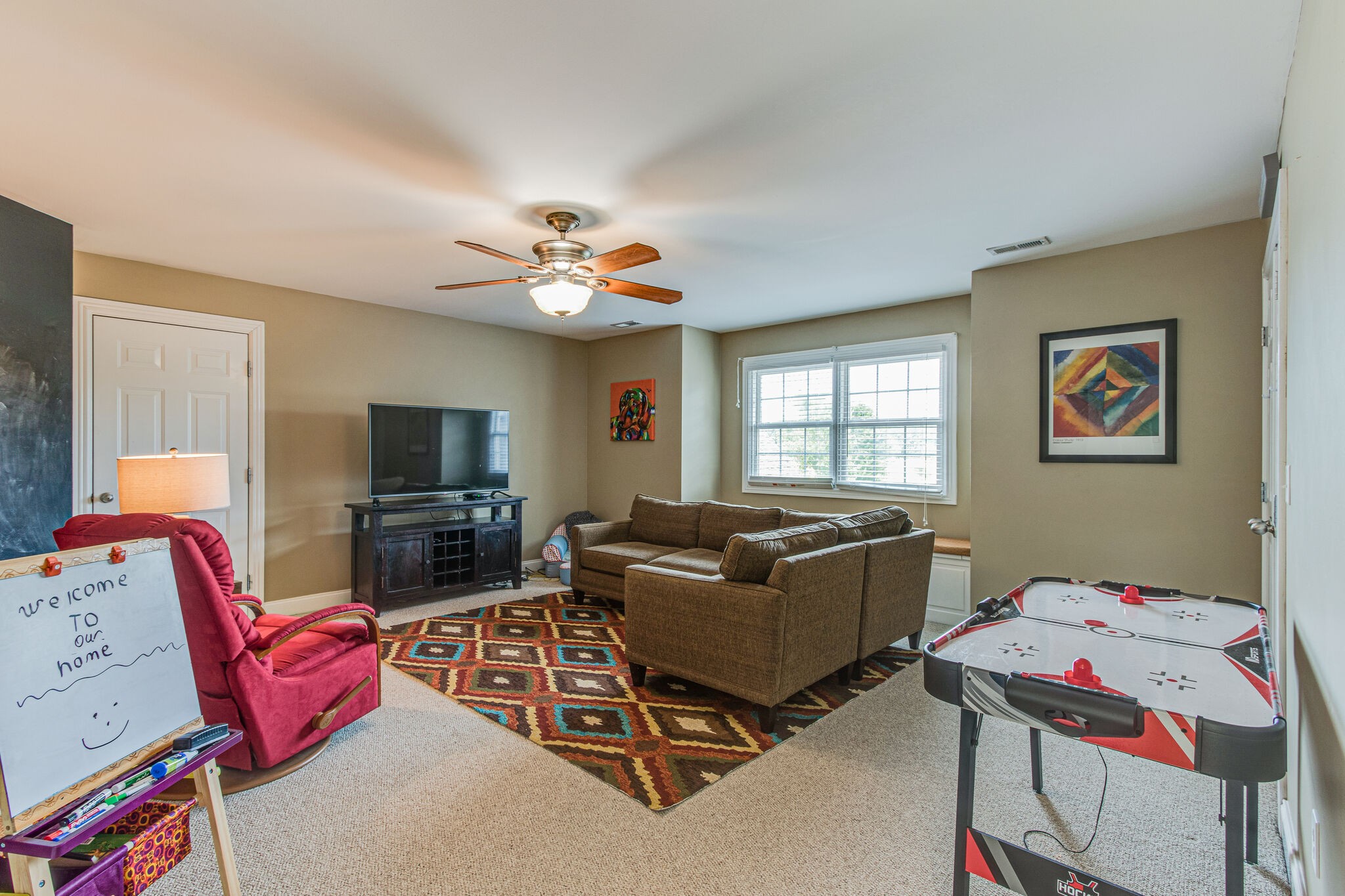 881 Urban Farms Road Manchester, TN 37355 - Photo 30 of 49 a living room with furniture workspace and a window