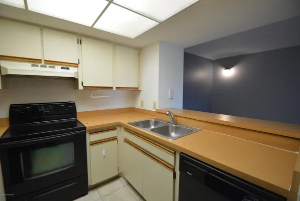 $1,550 | 915 Sonesta Avenue Northeast, Unit 203, Palm Bay, FL 32905