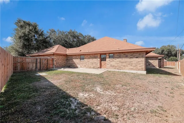 $2,200 | 7008 North 30th Street, McAllen, TX 78504
