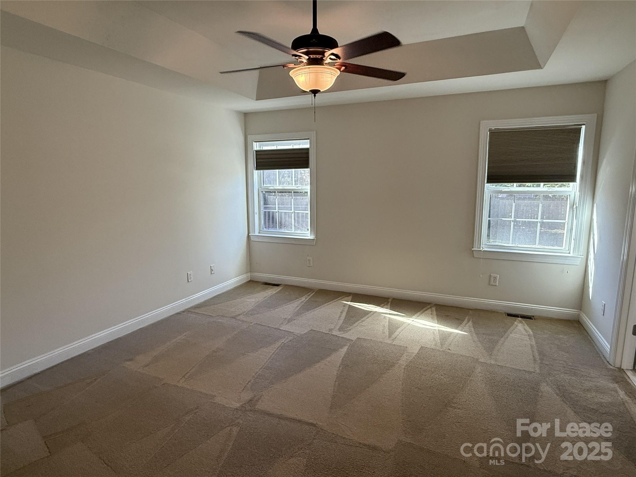 350 Melbourne Court Charlotte, NC 28209 - Photo 14 of 22 a view of an empty room with a window