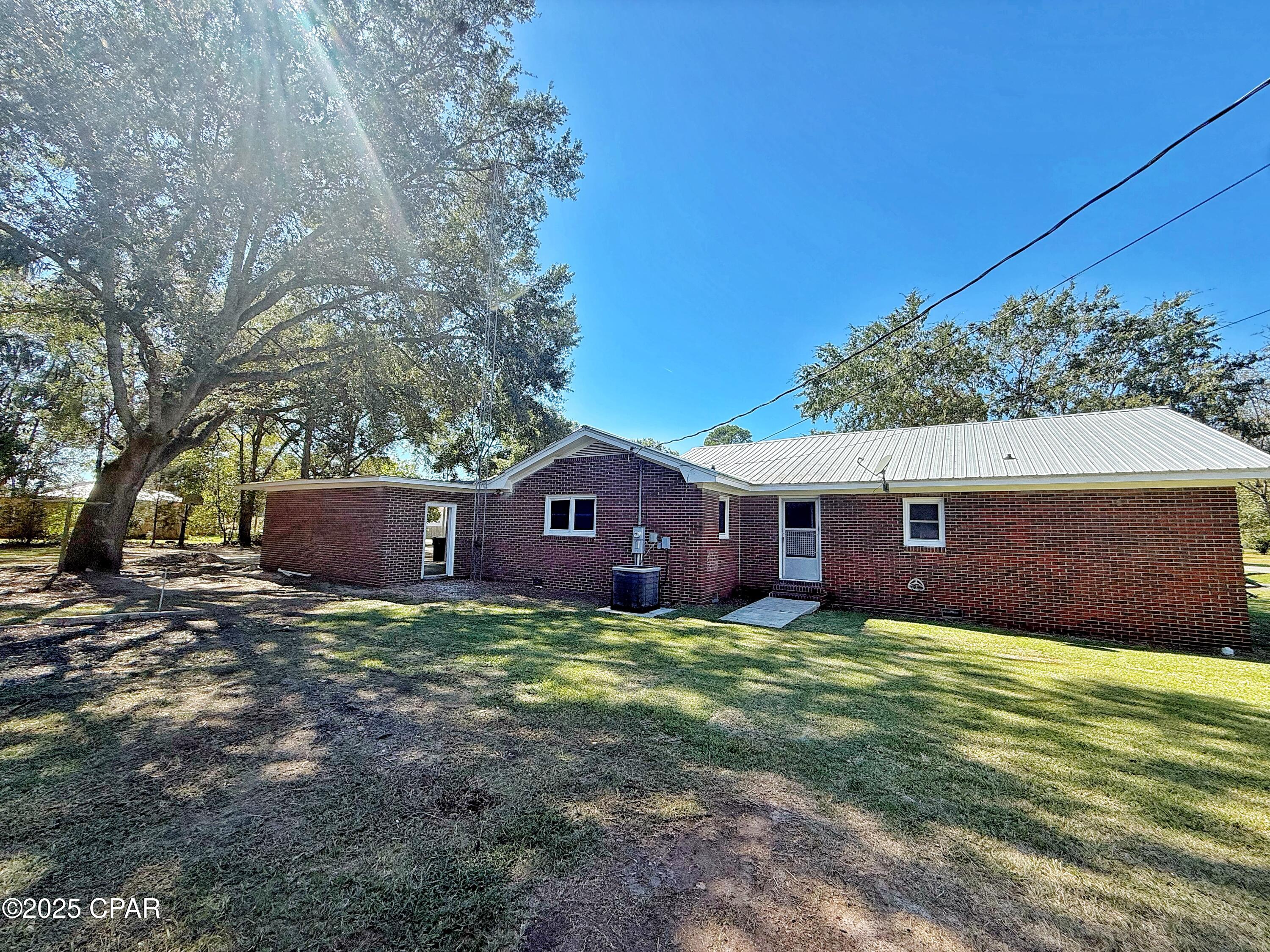 5332 Ceiley Street Graceville, FL 32440 - Photo 30 of 34