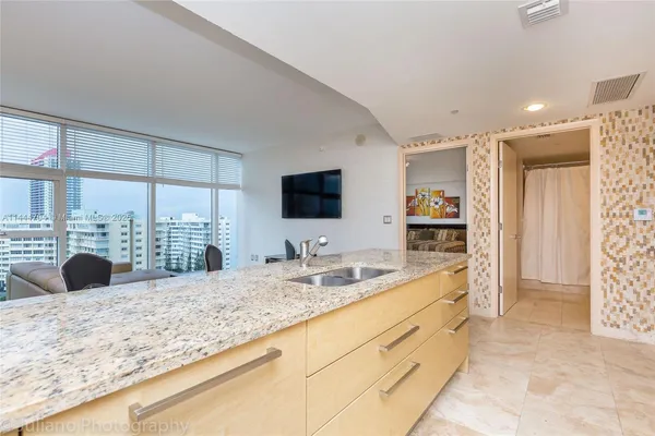 $3,750 | 1830 South Ocean Drive, Unit 1107, Hallandale Beach, FL 33009