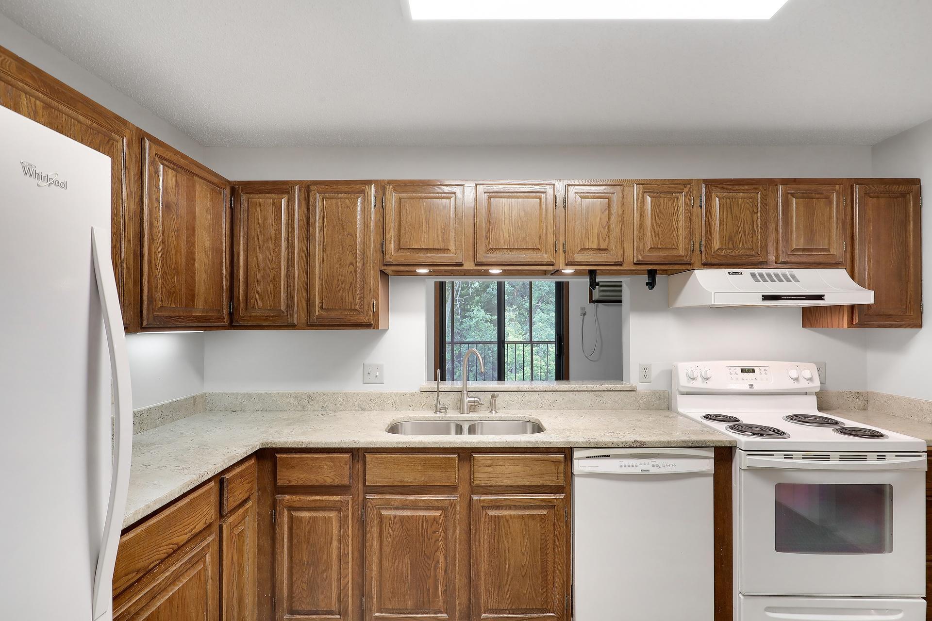10441 Greenbrier Road, Unit 222 Minnetonka, MN 55305 - Photo 2 of 21