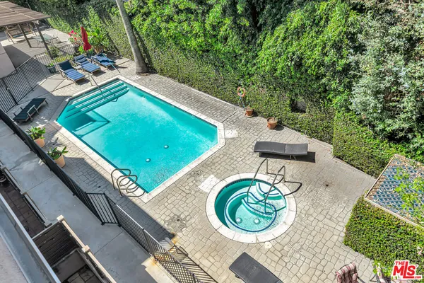 $7,000 | 4477 Woodman Avenue, Unit 305, Sherman Oaks, CA 91423