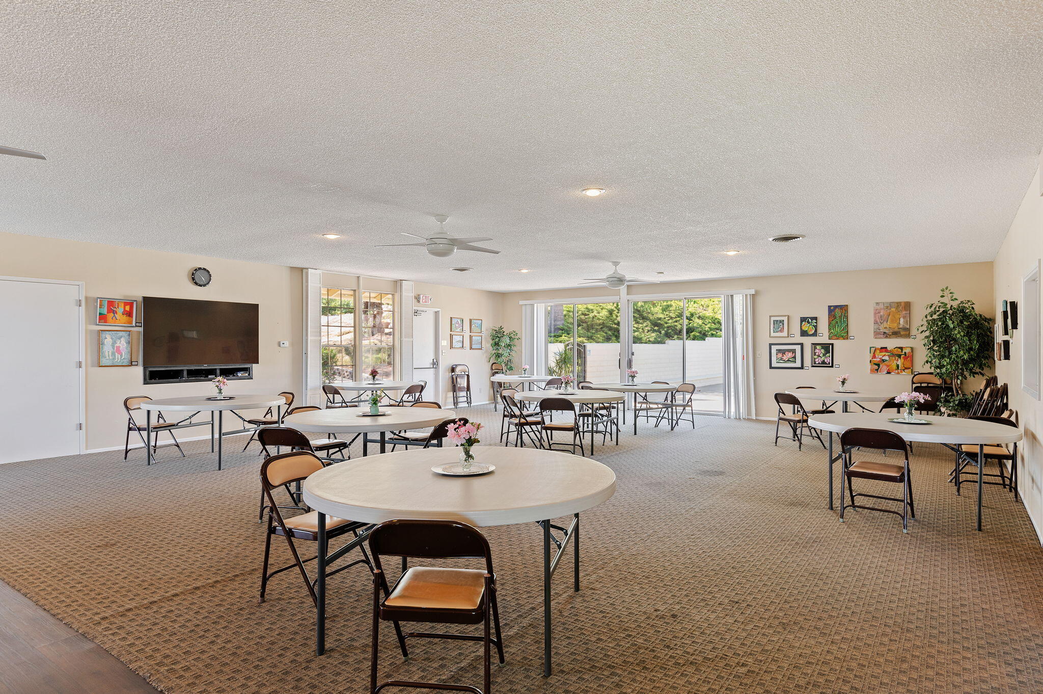 340 Old Mill Road, Unit SPC 12 Santa Barbara, CA 93110 - Photo 31 of 35 a view of a dining room with furniture and a flat screen tv