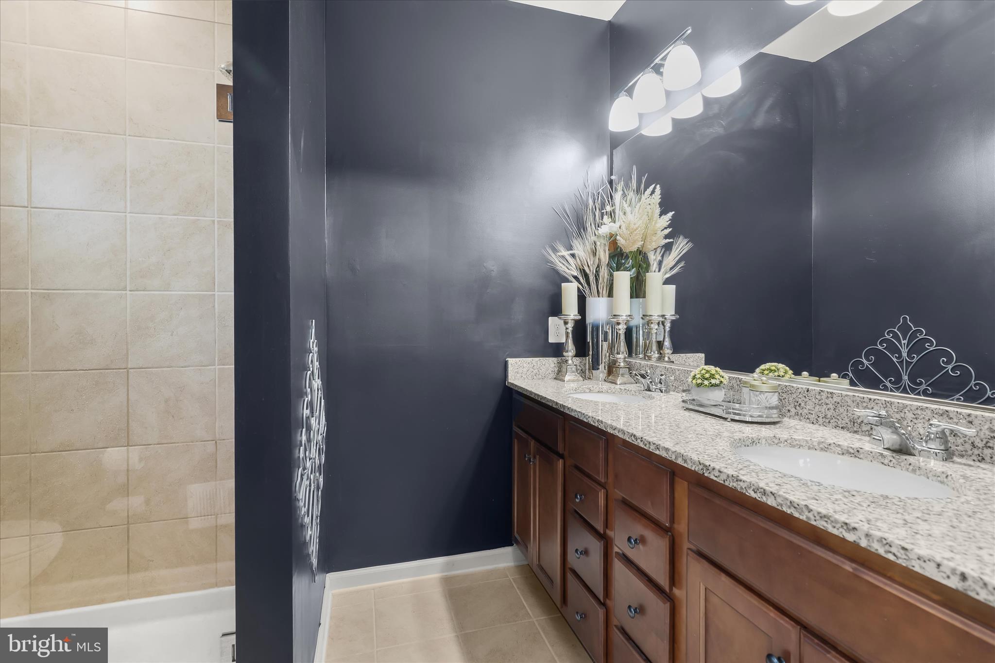 2820 Etley Court Hanover, MD 21076 - Photo 18 of 52 Primary Bath