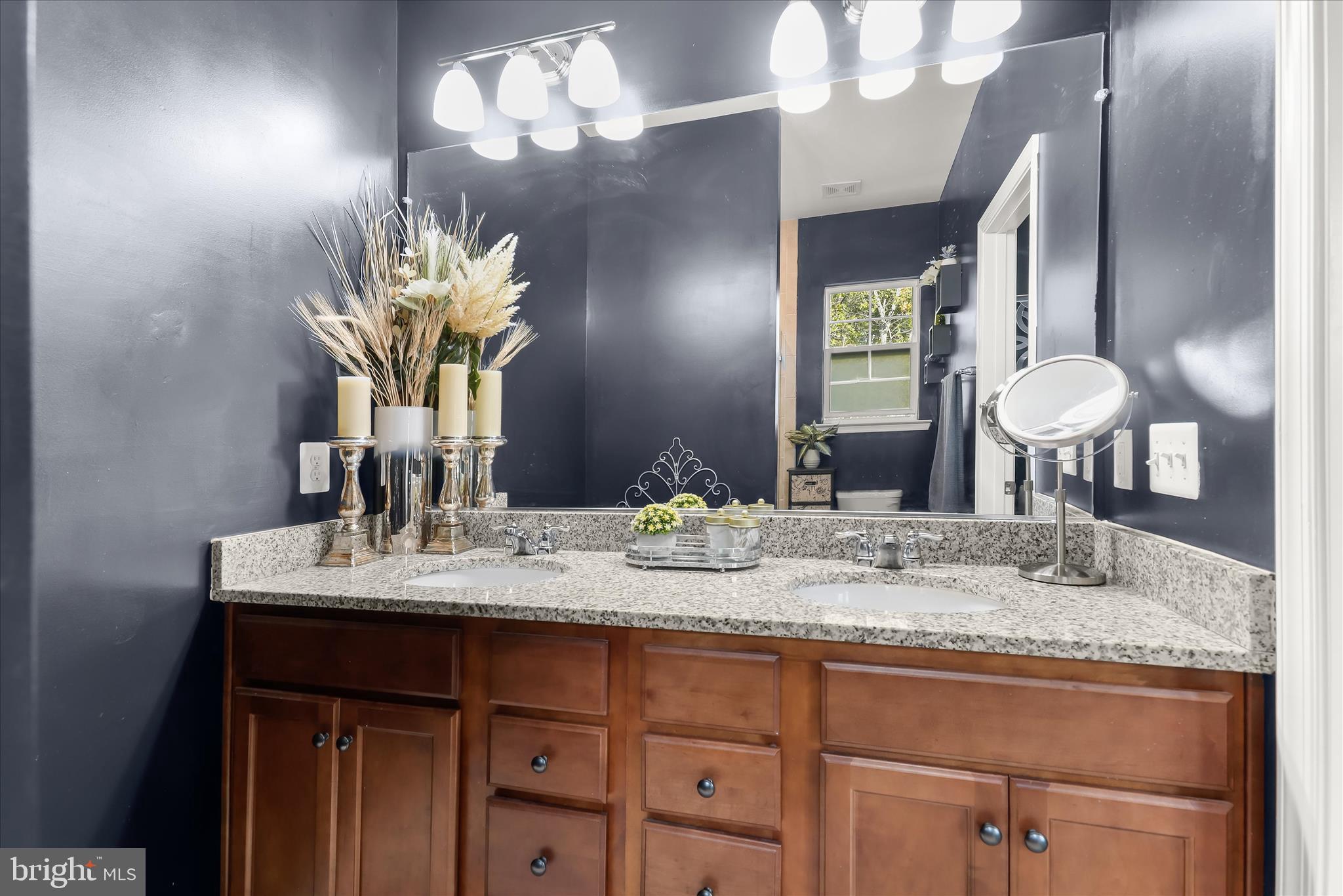 2820 Etley Court Hanover, MD 21076 - Photo 19 of 52 Primary Bath