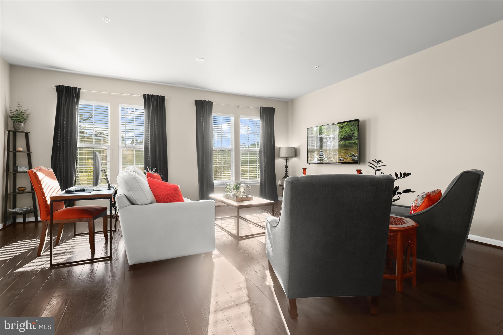 2820 Etley Court Hanover, MD 21076 - Photo 9 of 52 Living Room