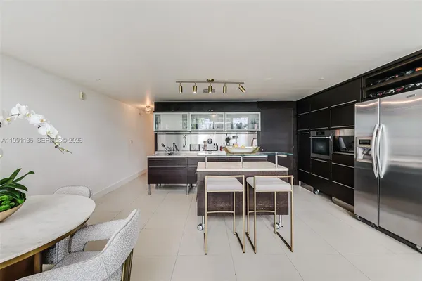 $8,500 | 6000 Collins Avenue, Unit 523, Miami Beach, FL 33140