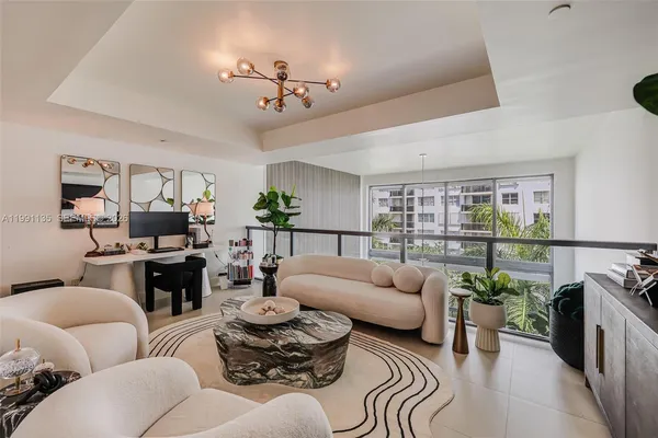 $8,500 | 6000 Collins Avenue, Unit 523, Miami Beach, FL 33140