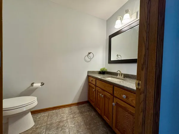 $674,900 | 375 Regatta Drive, Port Washington, WI 53074