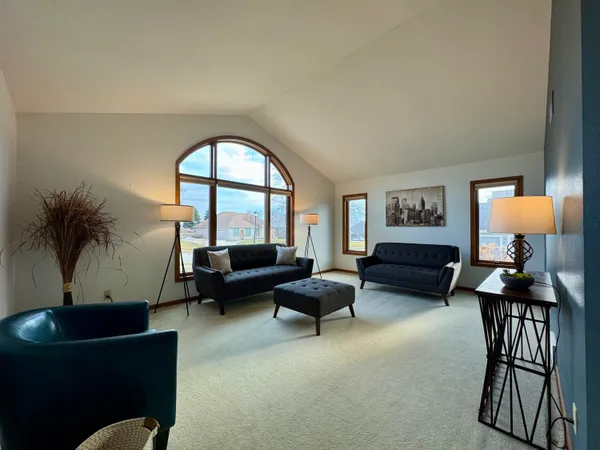 $674,900 | 375 Regatta Drive, Port Washington, WI 53074