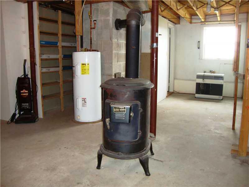 24 Riverview Road Bath, ME 04530 - Photo 11 of 16 Other. Basement equipment