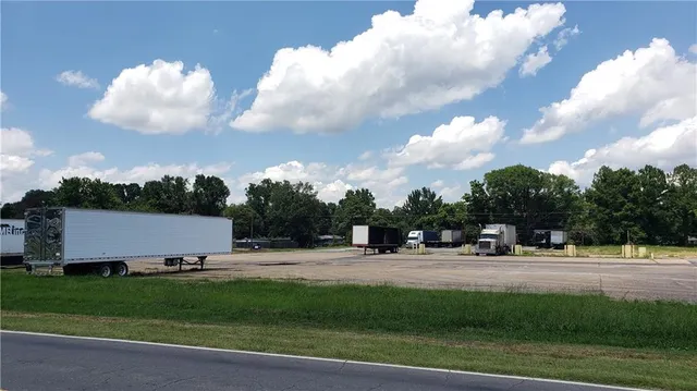 $550,000 | 5215 South MacArthur Drive, Alexandria, LA 71302