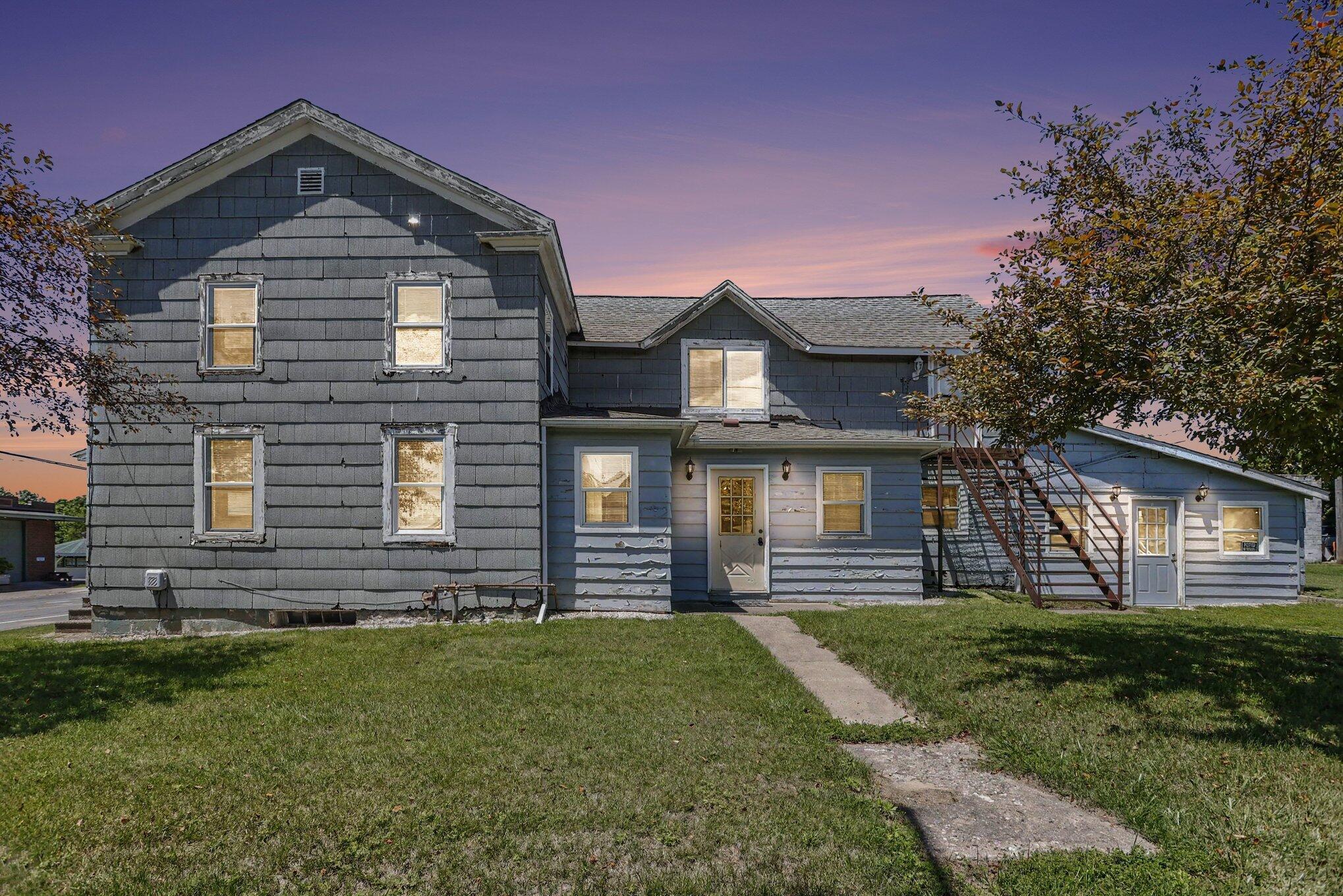 4737 Territorial Road Benton Harbor, MI 49022 - Photo 2 of 39 001_file_6153