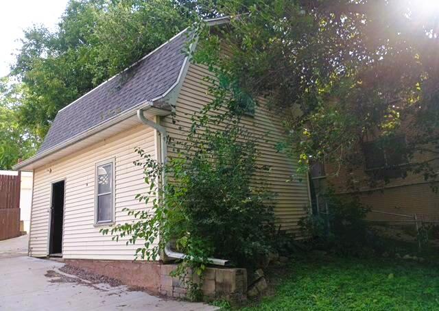 233 South Water Street East Fort Atkinson, WI 53538 - Photo 16 of 19 TRL156-1123599499