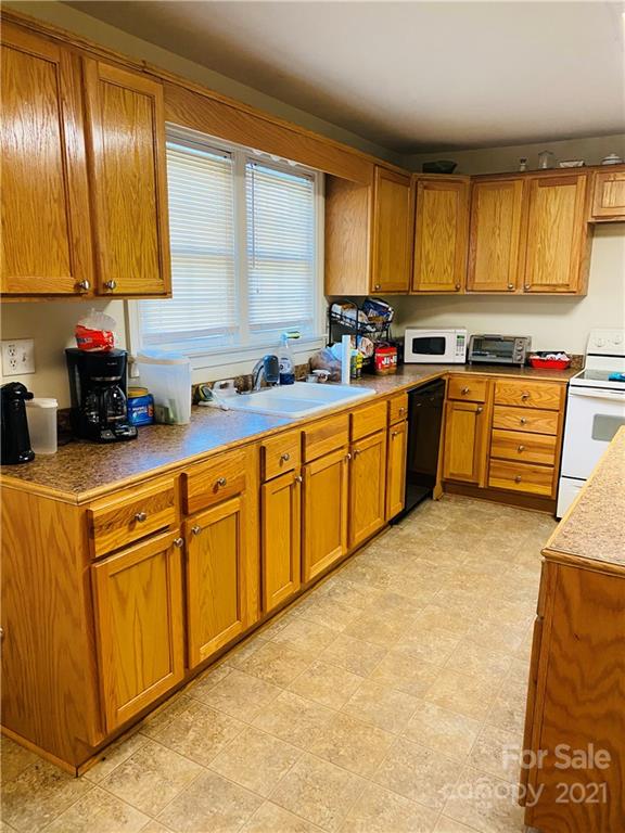 331 Swanson Road Lenoir, NC 28645 - Photo 8 of 22 Gallery Image 8