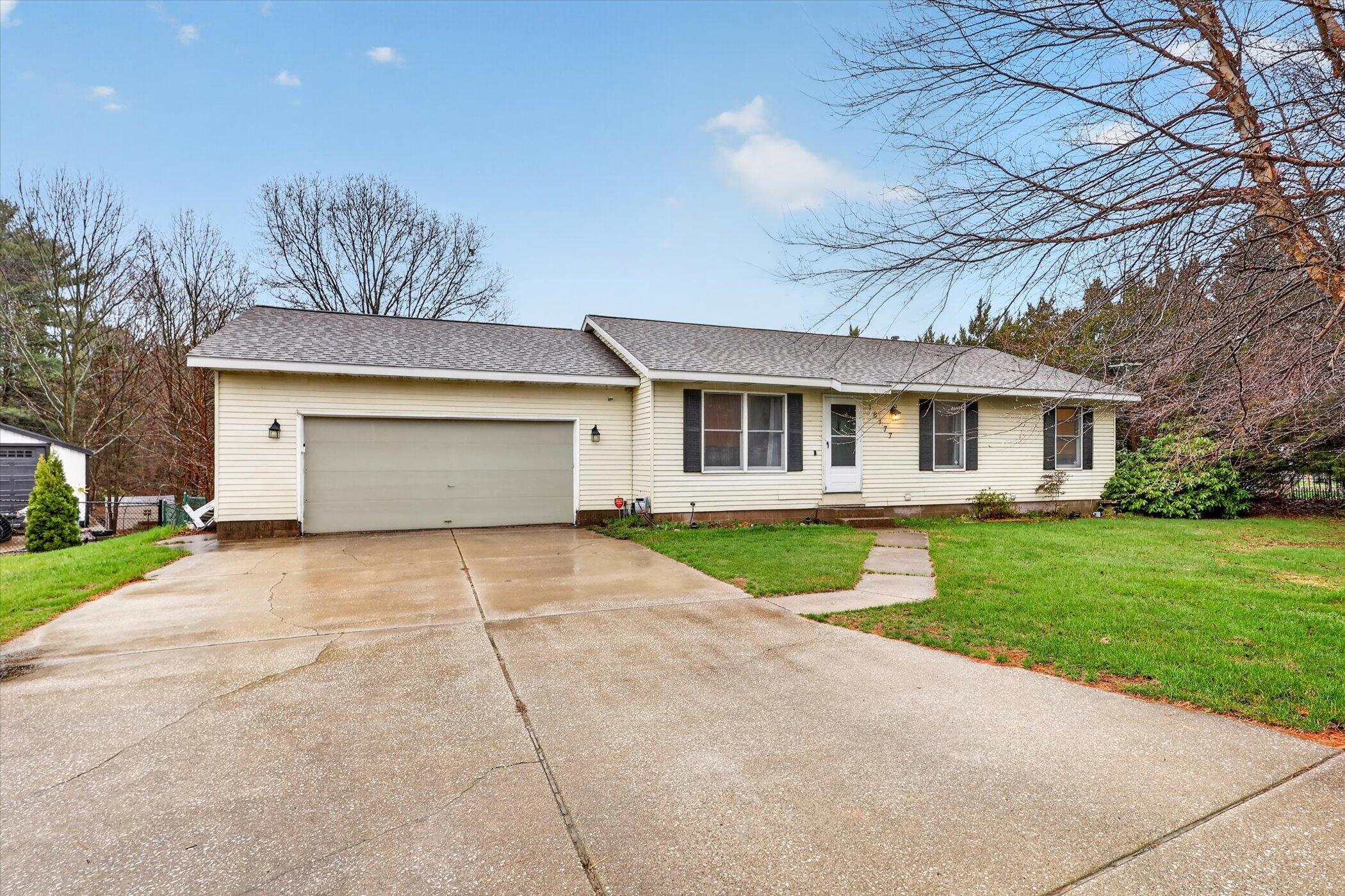 18177 Yuma Court Spring Lake, MI 49456 - Photo 3 of 49 03-18177-Yuma-Ct-WindowStill