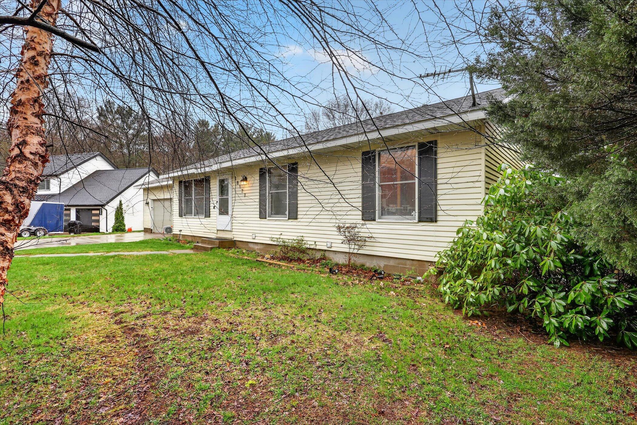18177 Yuma Court Spring Lake, MI 49456 - Photo 5 of 49 05-18177-Yuma-Ct-WindowStill