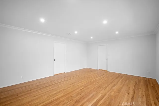 a view of empty room