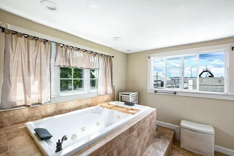 $679,900 | 16 Middle Street, Fairhaven, MA 02719