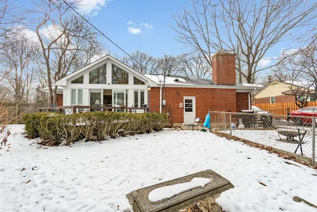 $4,475 | 1505 Willow Street, Lake Forest, IL 60045