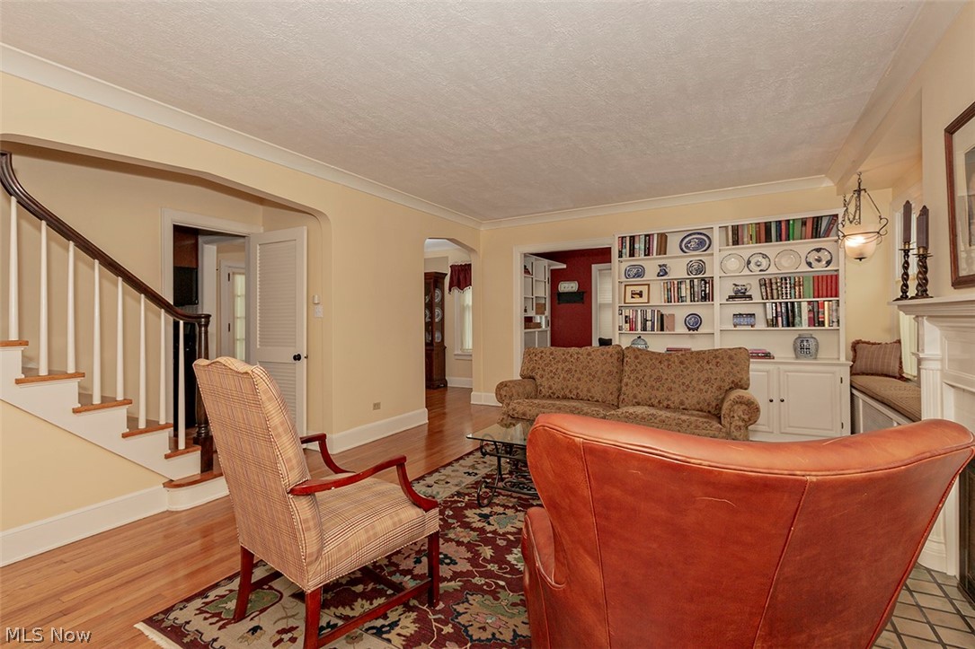 17413 Fernway Road Cleveland, OH 44120 - Photo 9 of 35 Gallery Image 9