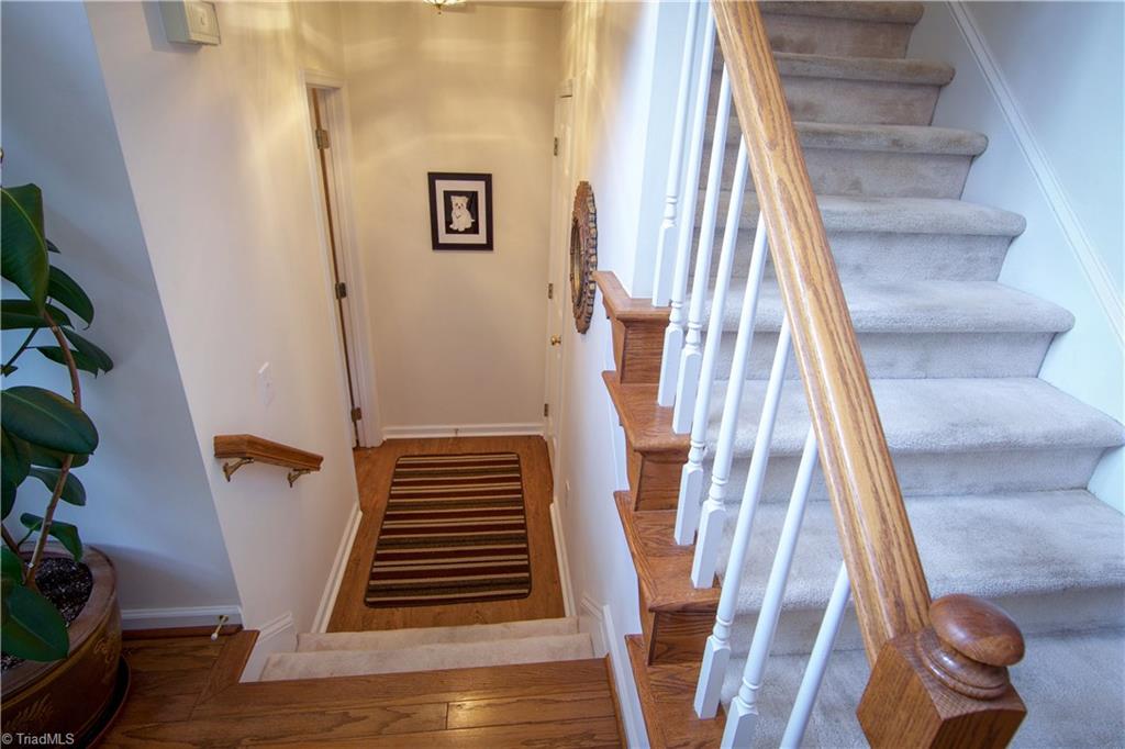 7540 Riverside Court Clemmons, NC 27012 - Photo 3 of 18 Gallery Image 3
