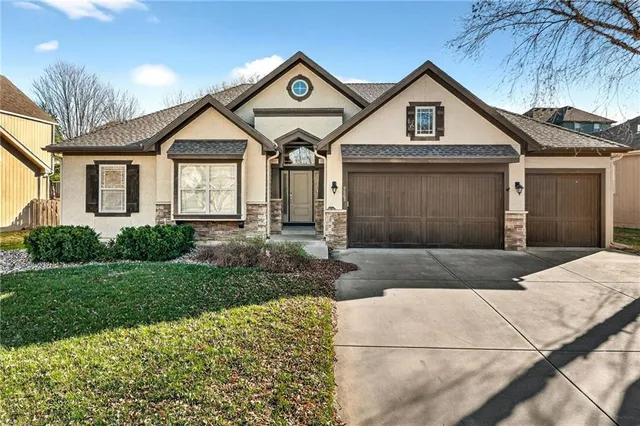 $499,500 | 9003 North St Clair Avenue, Kansas City, MO 64154