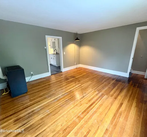 $1,400 | 319 Old Columbia Street, Adams, MA 01220