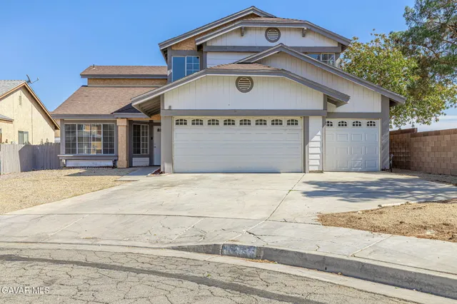 $459,900 | 43602 Serenity Court, Lancaster, CA 93535