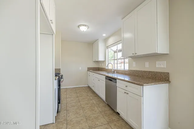 $459,900 | 43602 Serenity Court, Lancaster, CA 93535