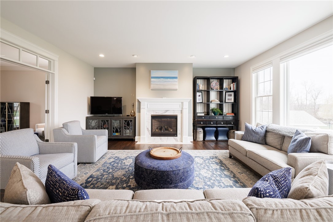 83 Coventry Ridge Pittsford, NY 14534 - Photo 10 of 50 Family room.