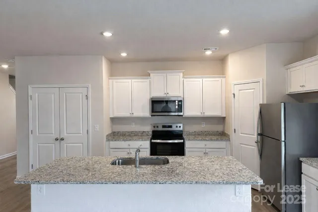 $2,200 | 2020 Transatlantic Avenue, Charlotte, NC 28215