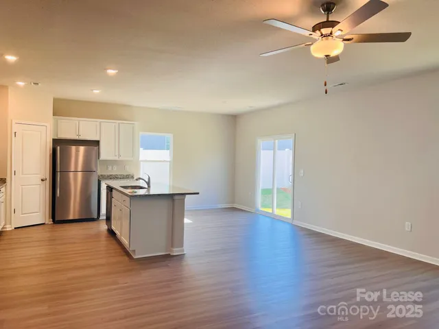 $2,200 | 2020 Transatlantic Avenue, Charlotte, NC 28215