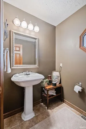 $460,000 | 4687 Wexmoor Drive, Kokomo, IN 46902