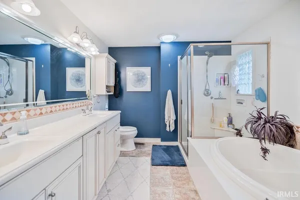 $460,000 | 4687 Wexmoor Drive, Kokomo, IN 46902
