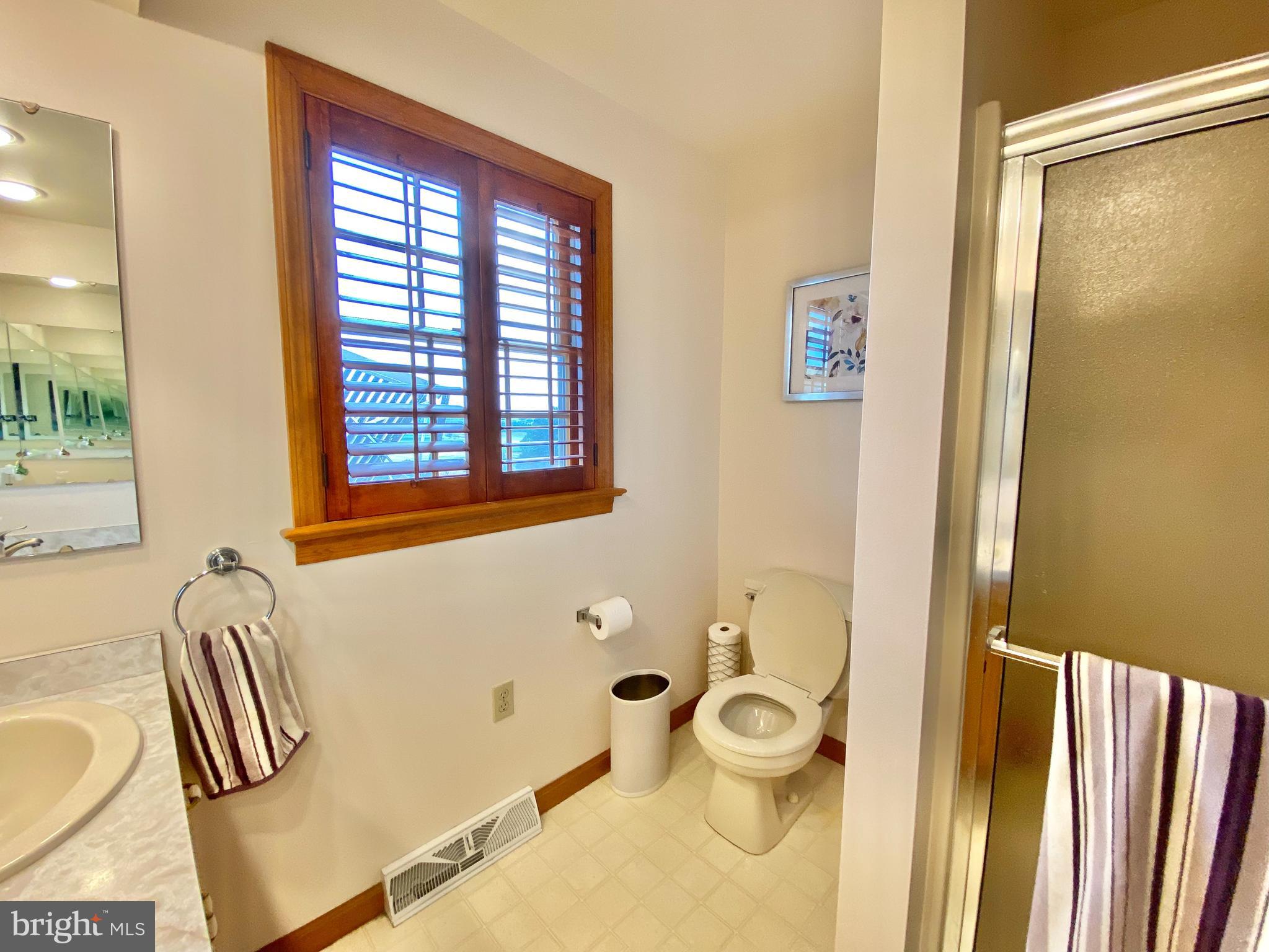 304 Farm Del Circle Lititz, PA 17543 - Photo 34 of 85 V2