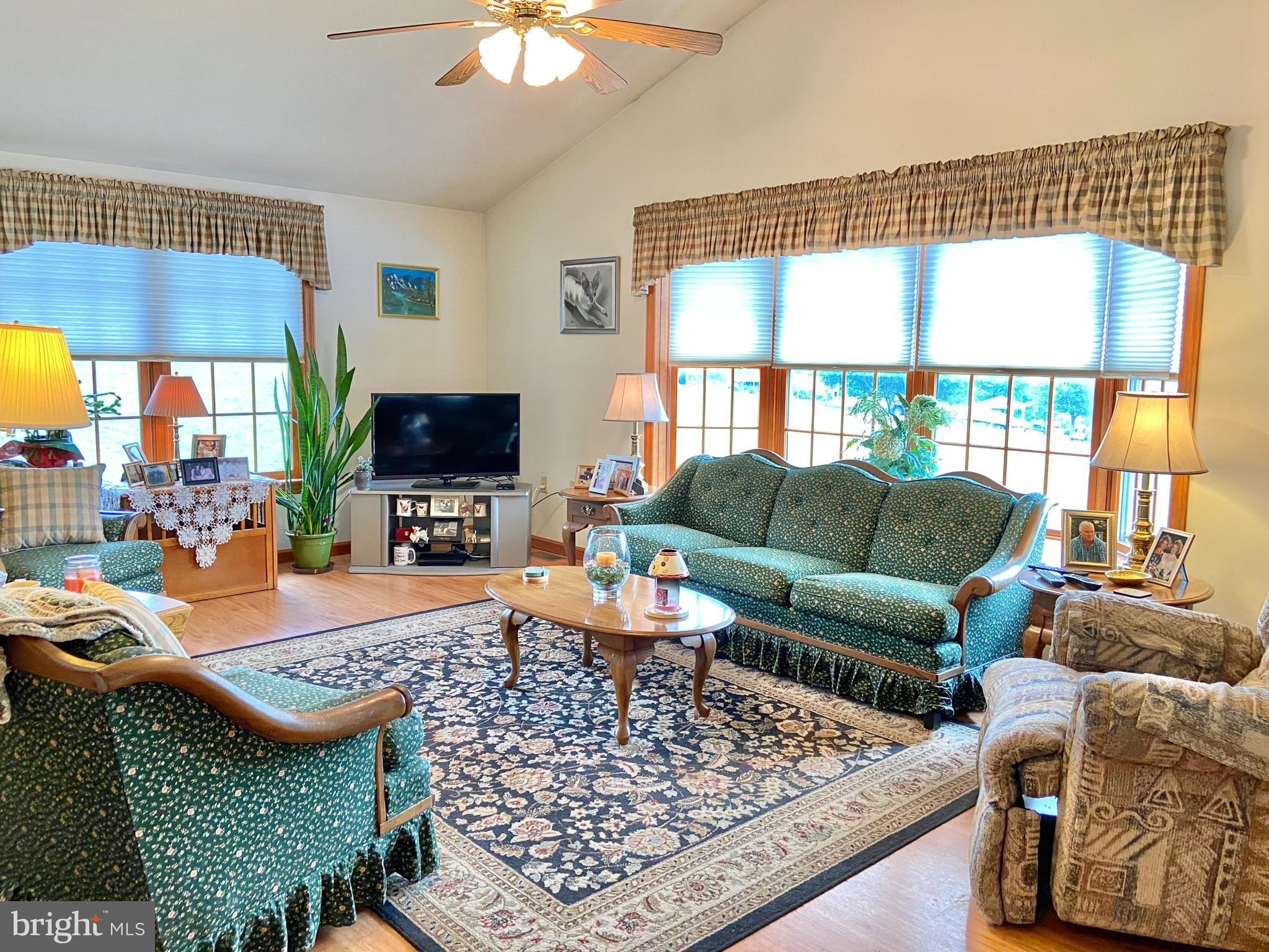 304 Farm Del Circle Lititz, PA 17543 - Photo 42 of 85 V2