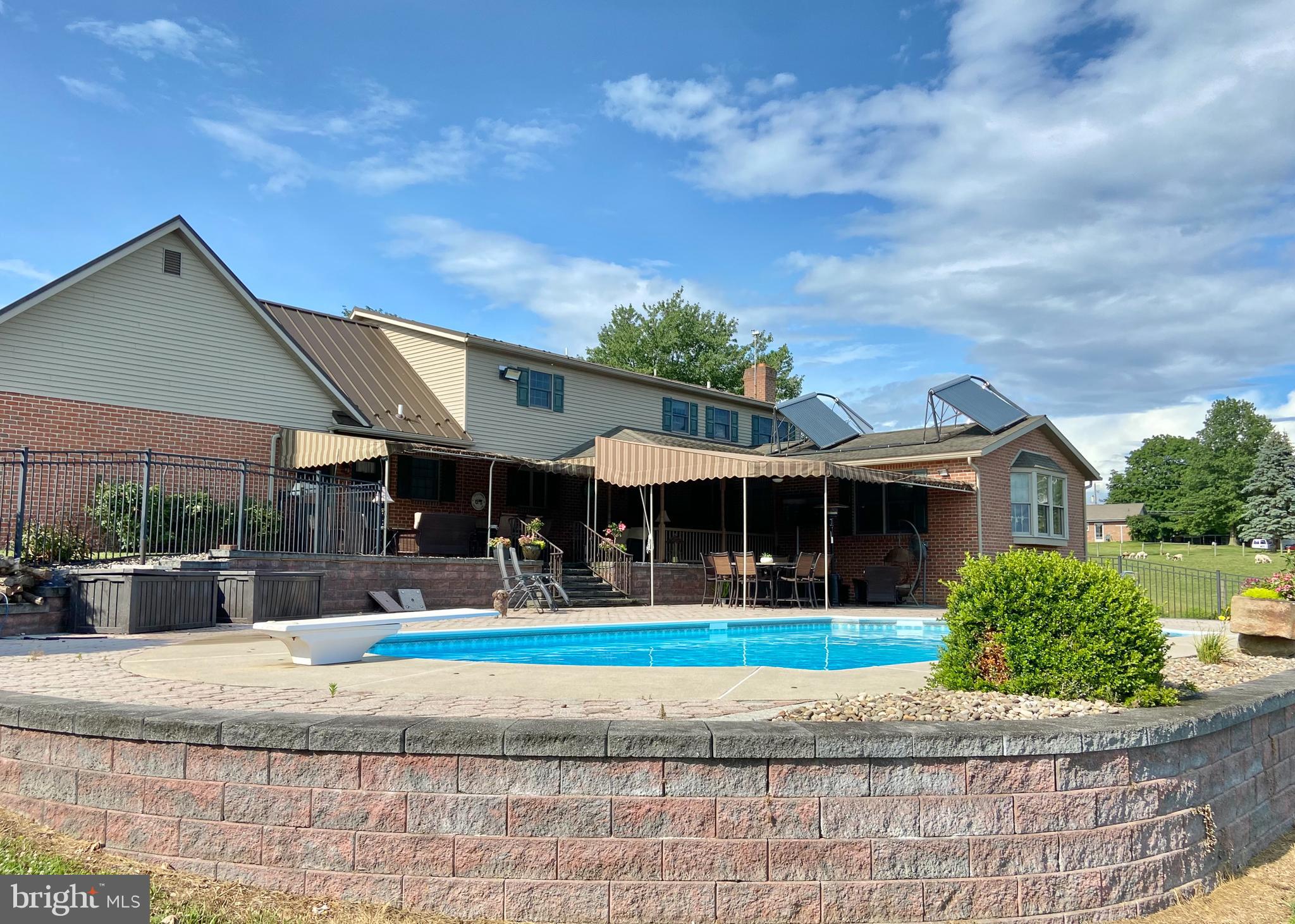 304 Farm Del Circle Lititz, PA 17543 - Photo 78 of 85 Pool
