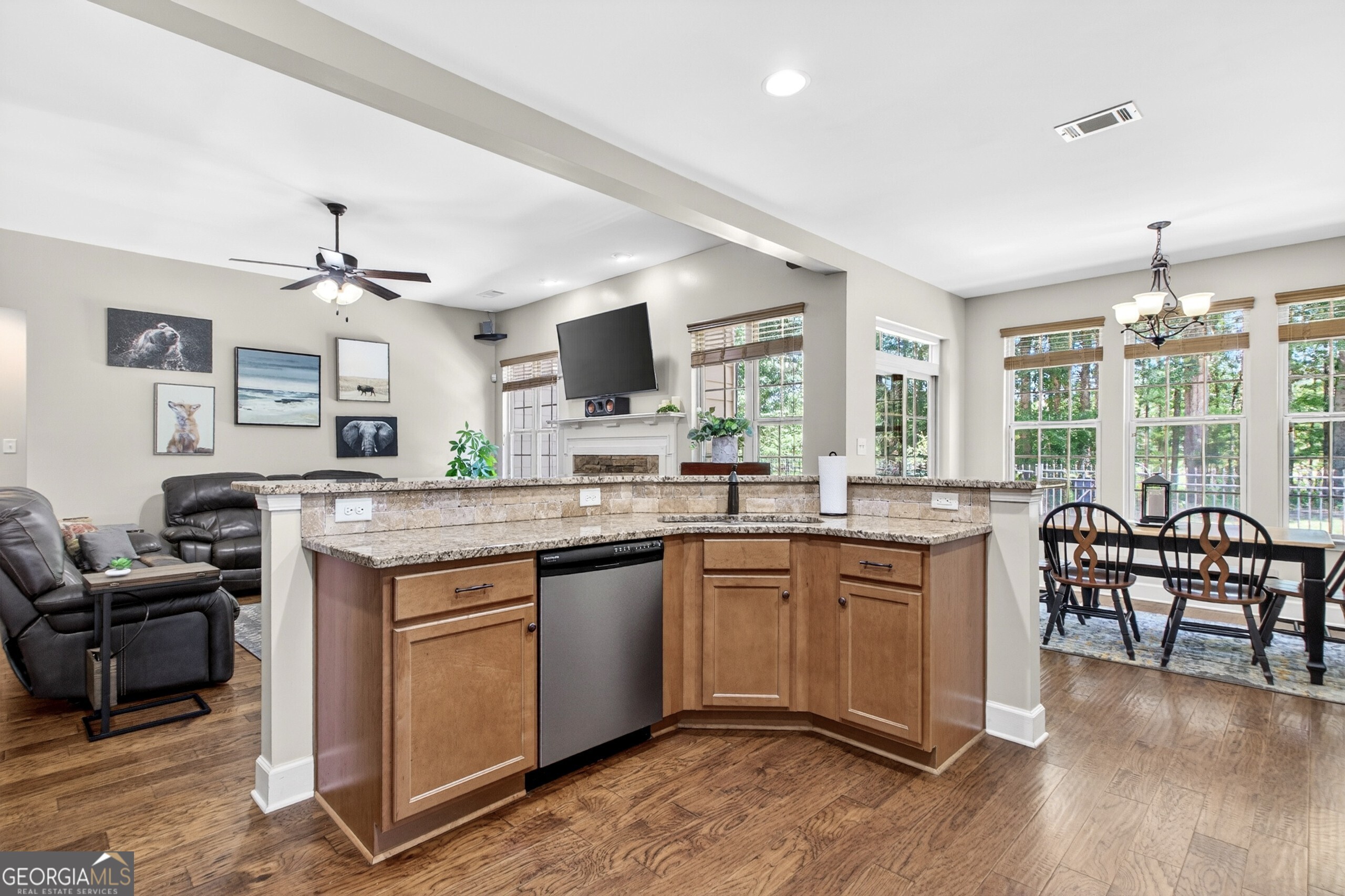 374 Austin Storey Circle Newnan, GA 30263 - Photo 20 of 58