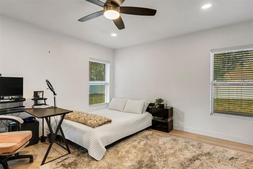 10016 Ridge Road Seminole, FL 33772 - Photo 22 of 44