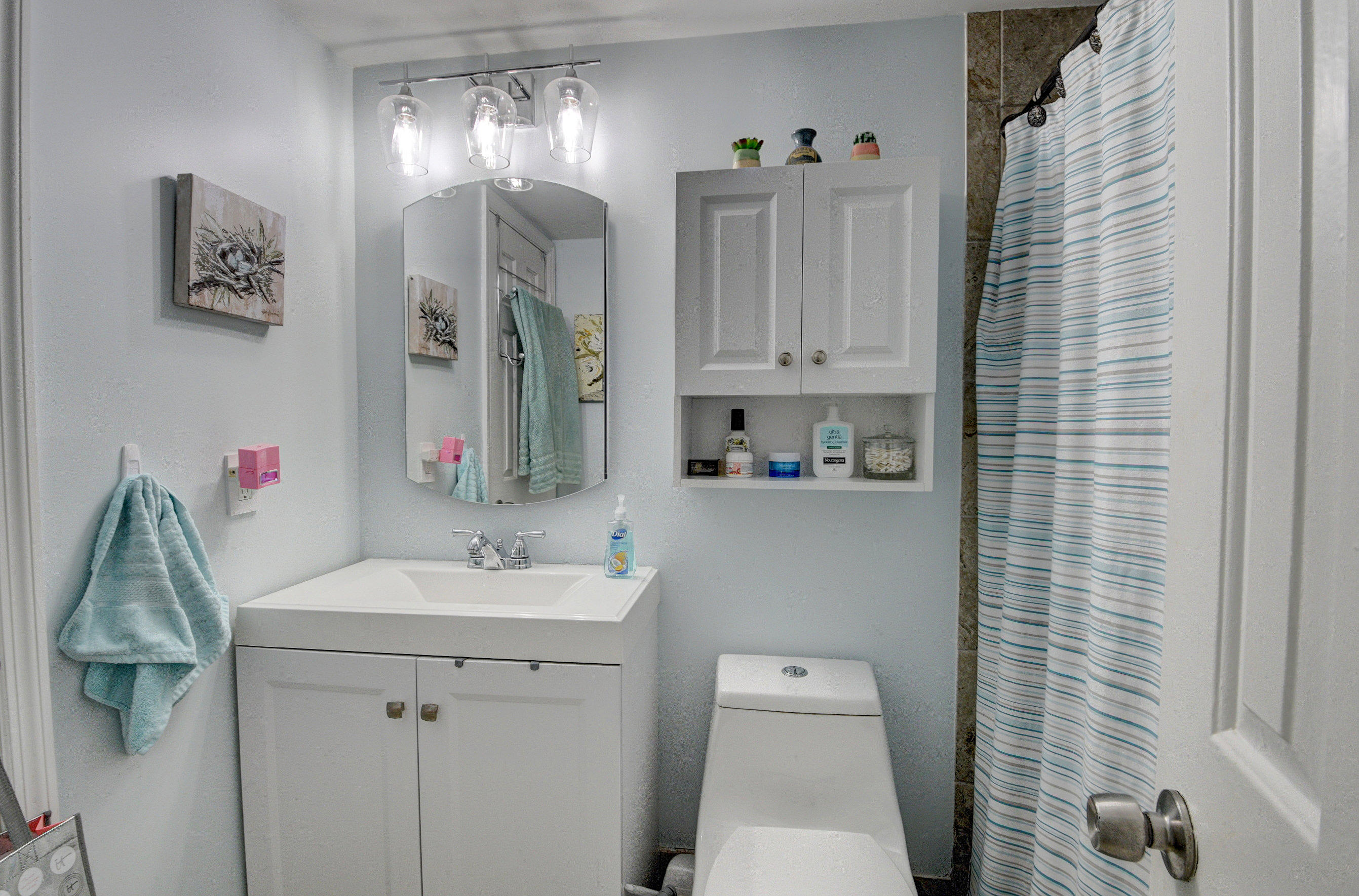 1698 Northwest 13th Street, Unit 3 Boca Raton, FL 33486 - Photo 27 of 33 06_dsc_3171_2_3_4_5