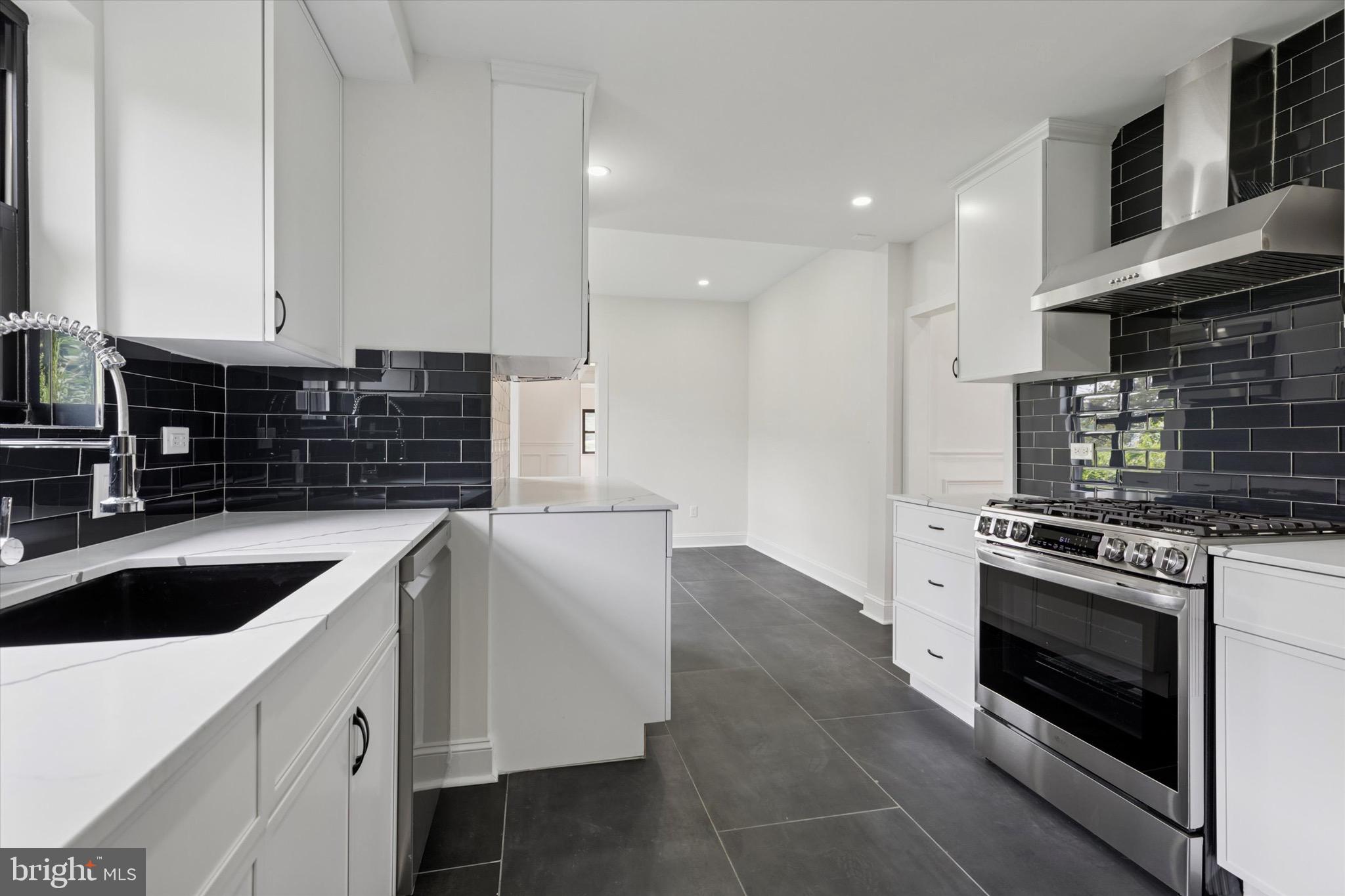 8363 Limekiln Pike Wyncote, PA 19095 - Photo 18 of 54 Kitchen