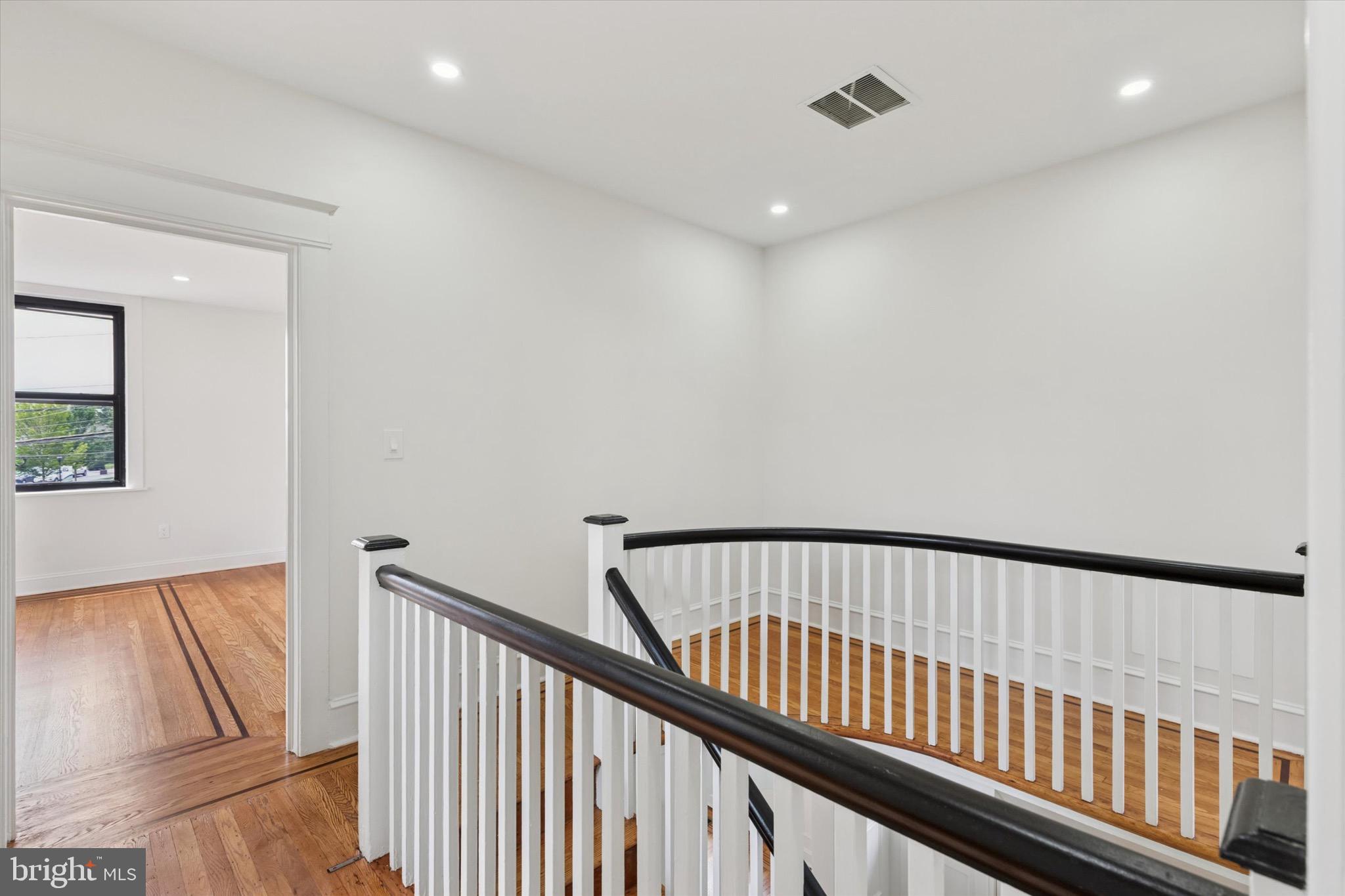 8363 Limekiln Pike Wyncote, PA 19095 - Photo 20 of 54