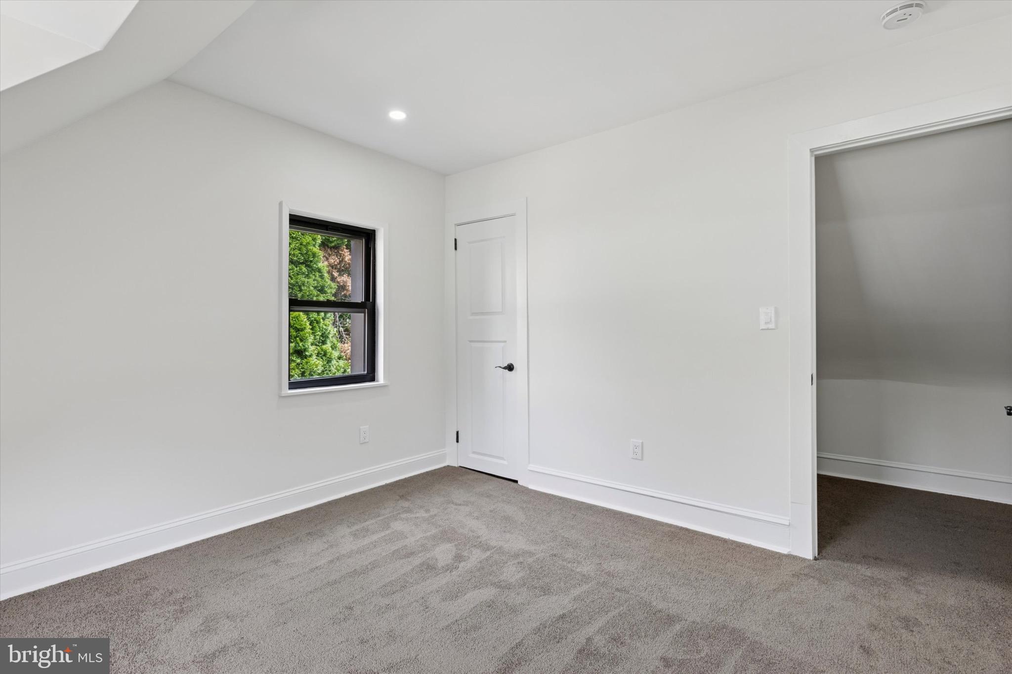 8363 Limekiln Pike Wyncote, PA 19095 - Photo 34 of 54