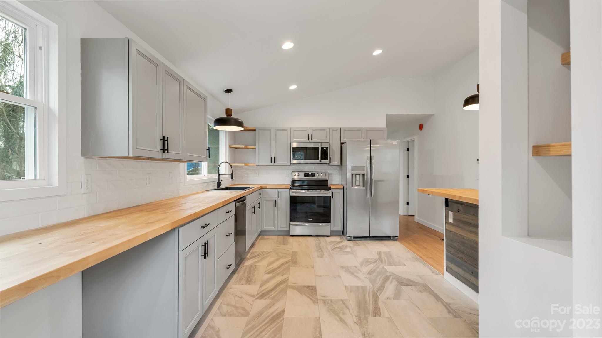 47 Busbee View Road Asheville, NC 28803 - Photo 5 of 18 Gallery Image 5