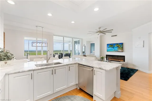 $795,000 | 4751 West Bay Boulevard, Unit 1002, Estero, FL 33928