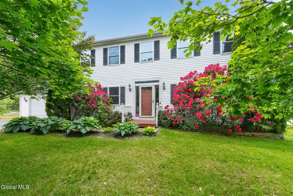 $535,000 | 6427 Peters Lane, Kinderhook, NY 12184