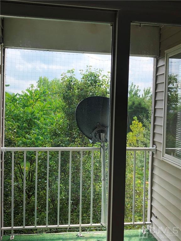 1237 Edpas Road, Unit 1237 New Brunswick, NJ 08901 - Photo 3 of 29 a view of a balcony
